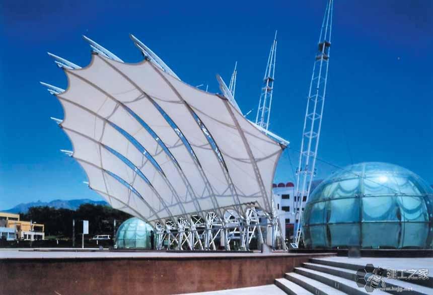 石嘴山车棚膜结构网架